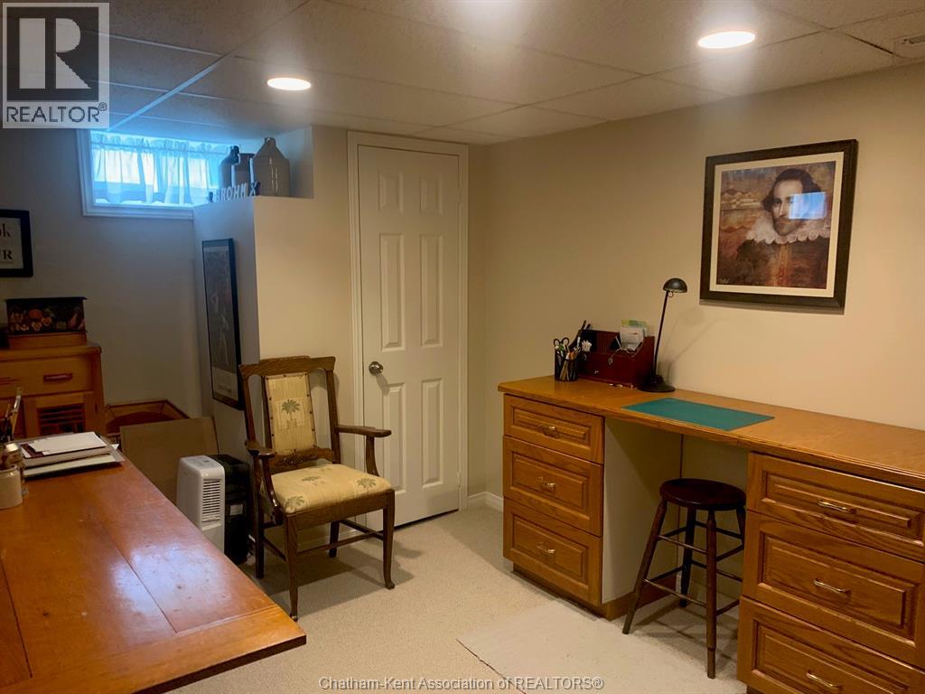 31 MONARCH DRIVE - 19