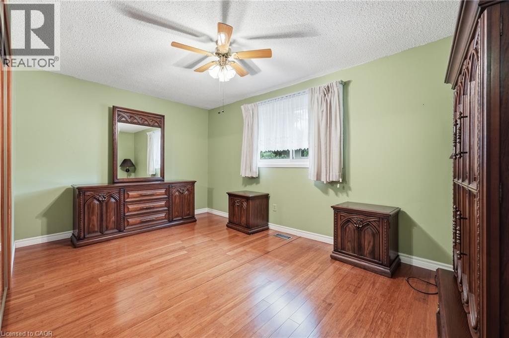 303 WENDOVER Drive - Image 12