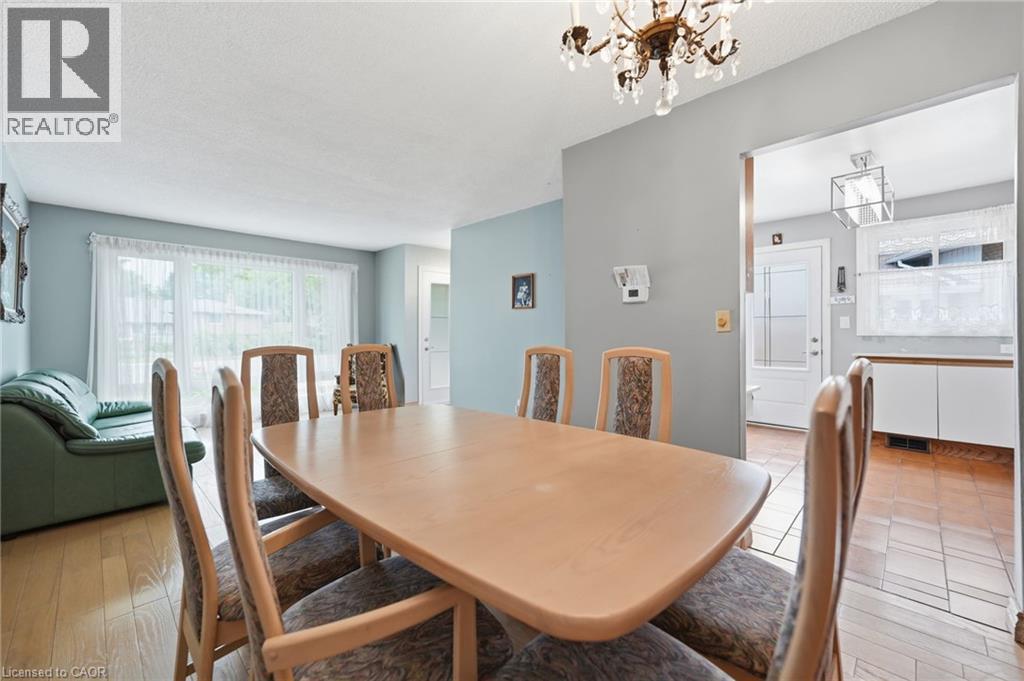303 WENDOVER Drive - Image 8