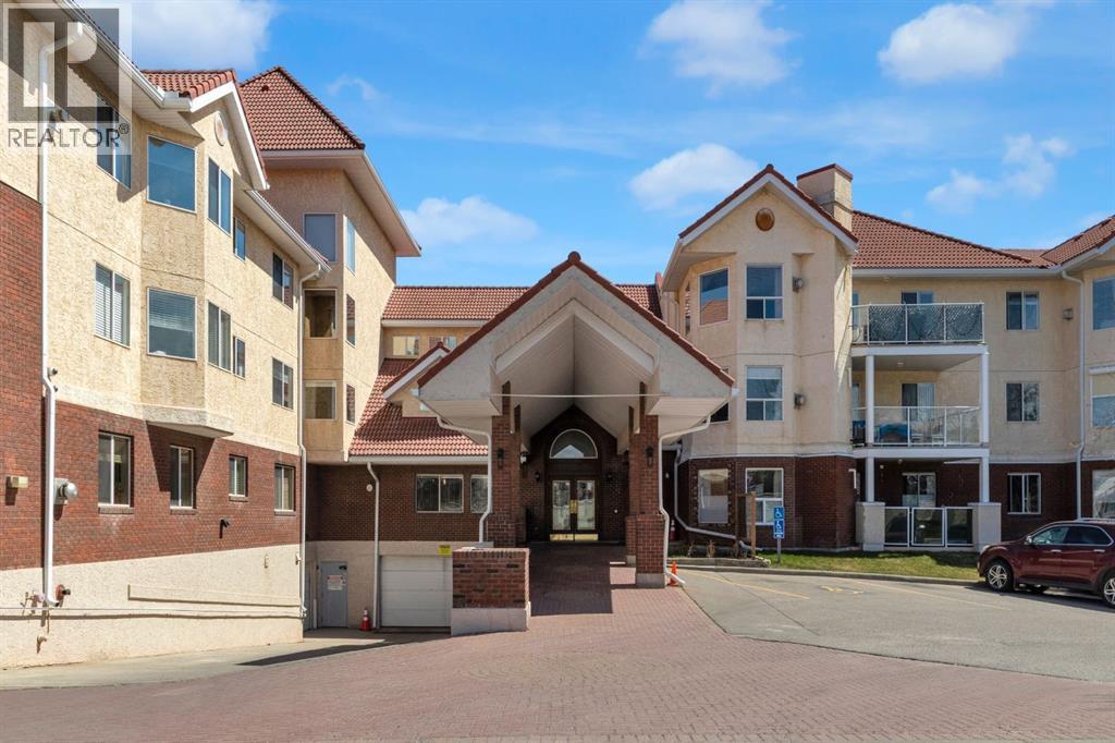 #1114 1818 Simcoe Boulevard SW - 27