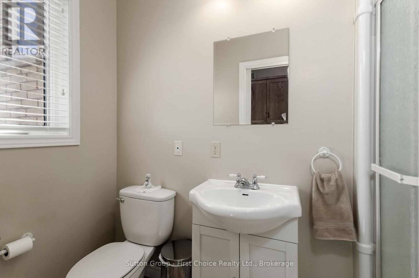 4957 PERTH ROAD 119 - 23