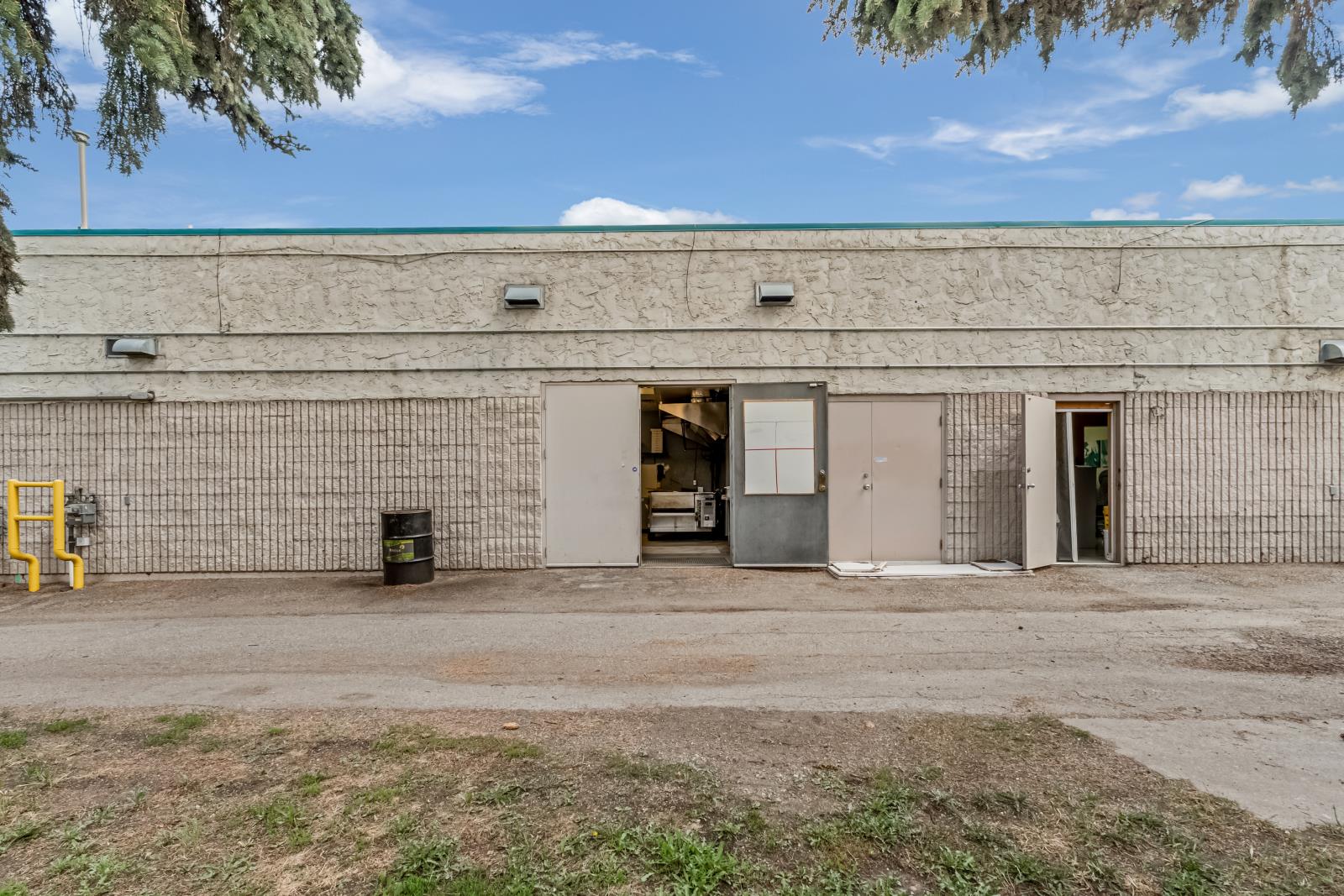 1 HEBERT RD ST ALBERT AB T8N 2E7 - Photo 22