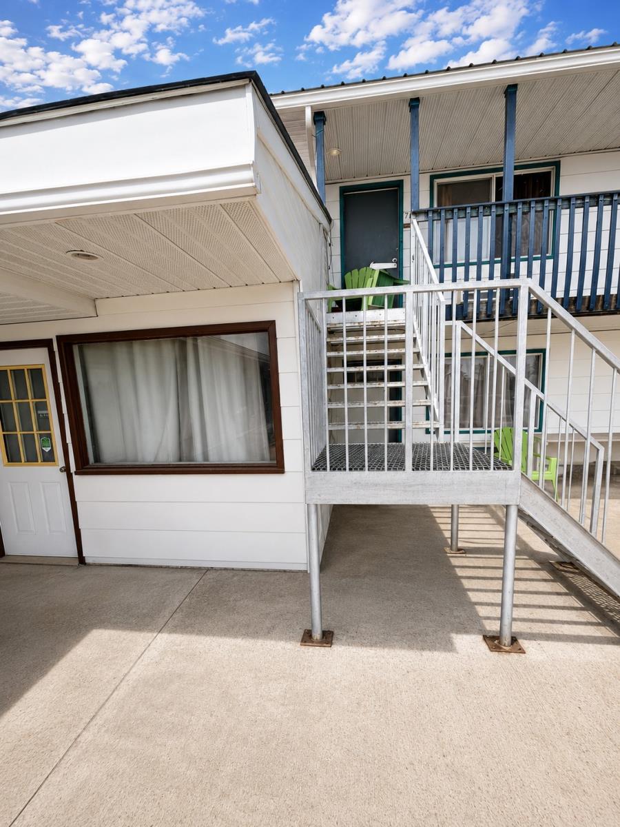 4731 48 Street Mannville AB T0B 2W0