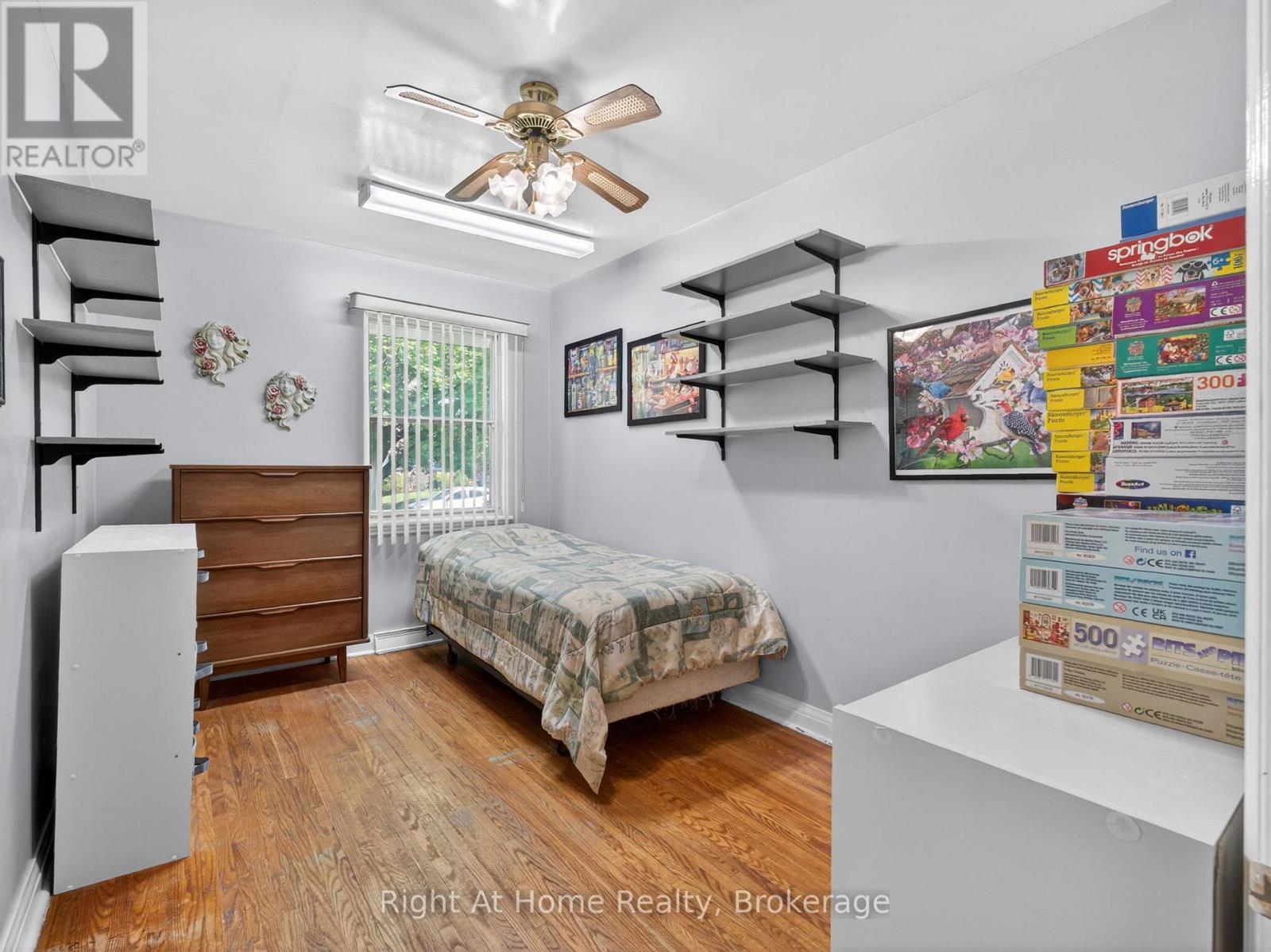 47 CHURCHILL AVENUE - 27