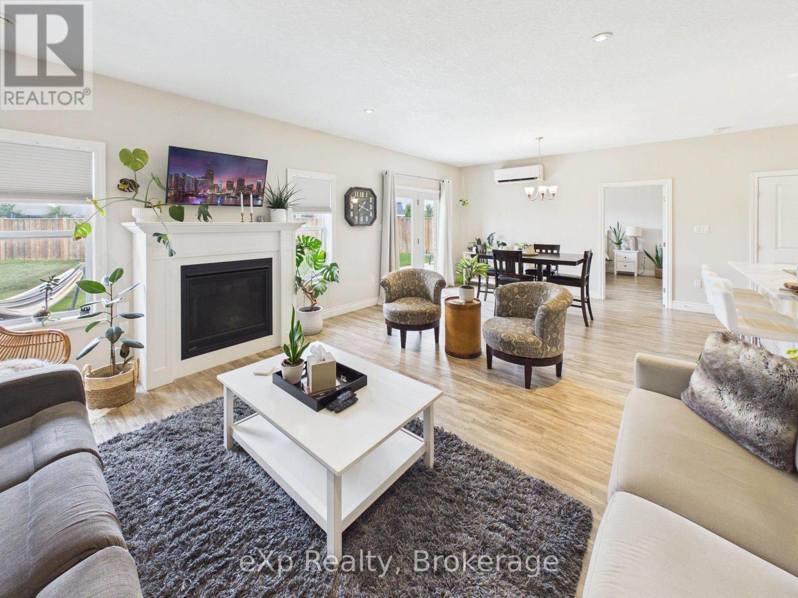 #11 1050 WATERLOO STREET - 12