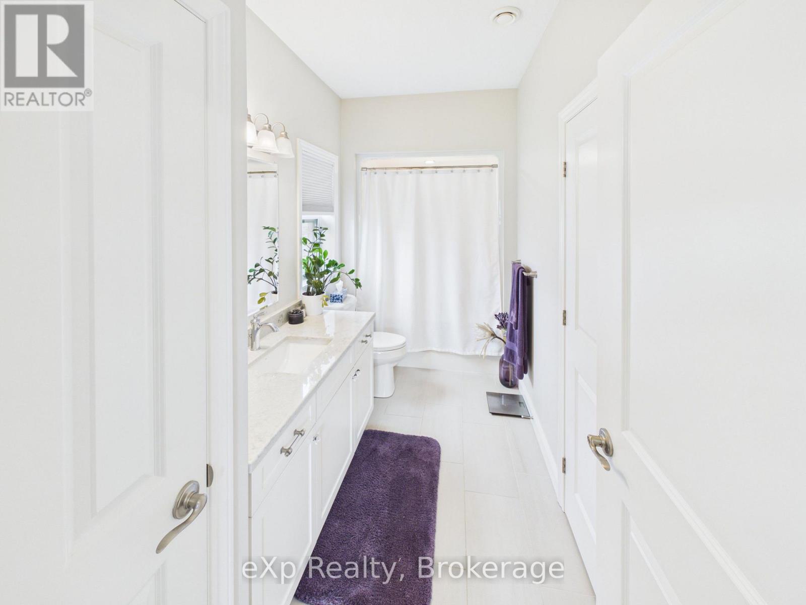#11 1050 WATERLOO STREET - 16