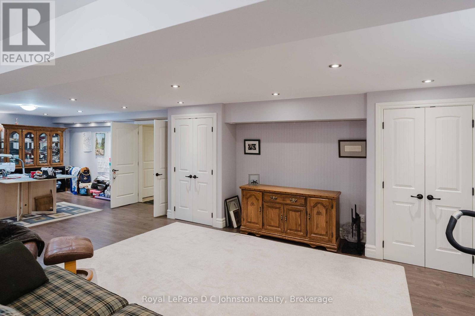 569 CREEKWOOD DRIVE - 34