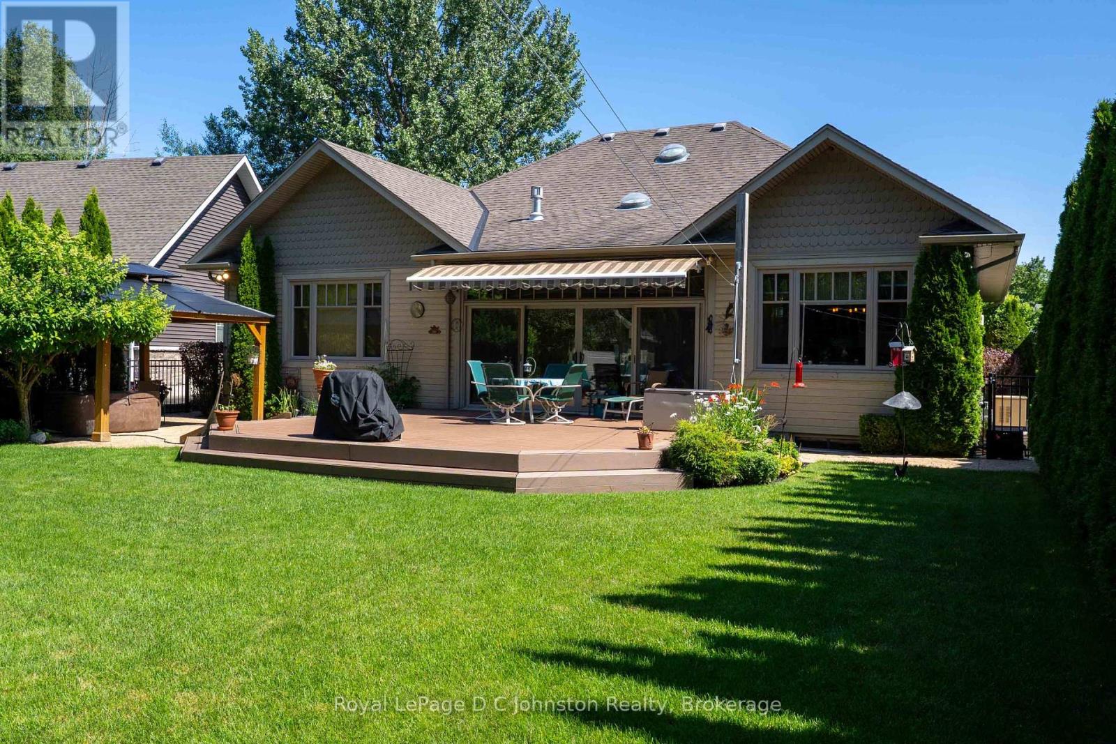 569 CREEKWOOD DRIVE - 7