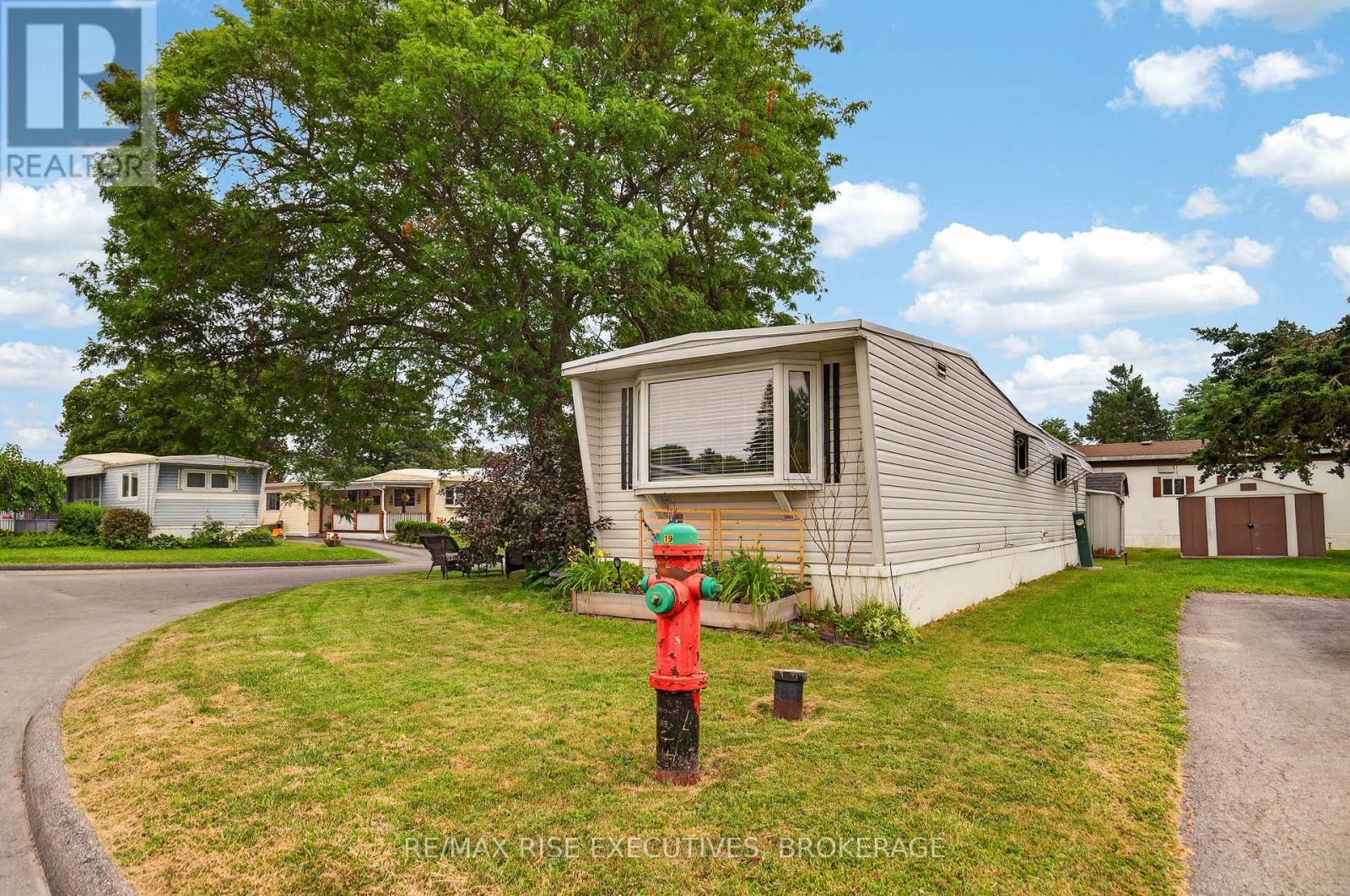 18 WENTWORTH DRIVE - 28