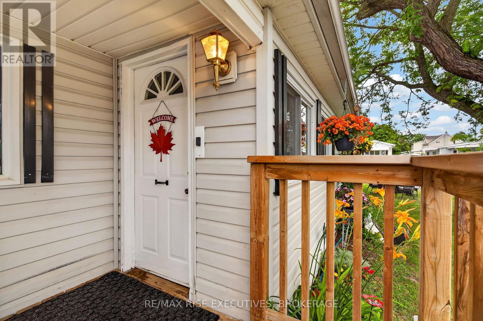 18 WENTWORTH DRIVE - 3