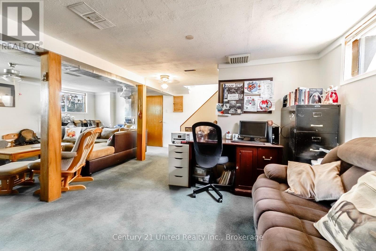 16 JANET DRIVE - 28