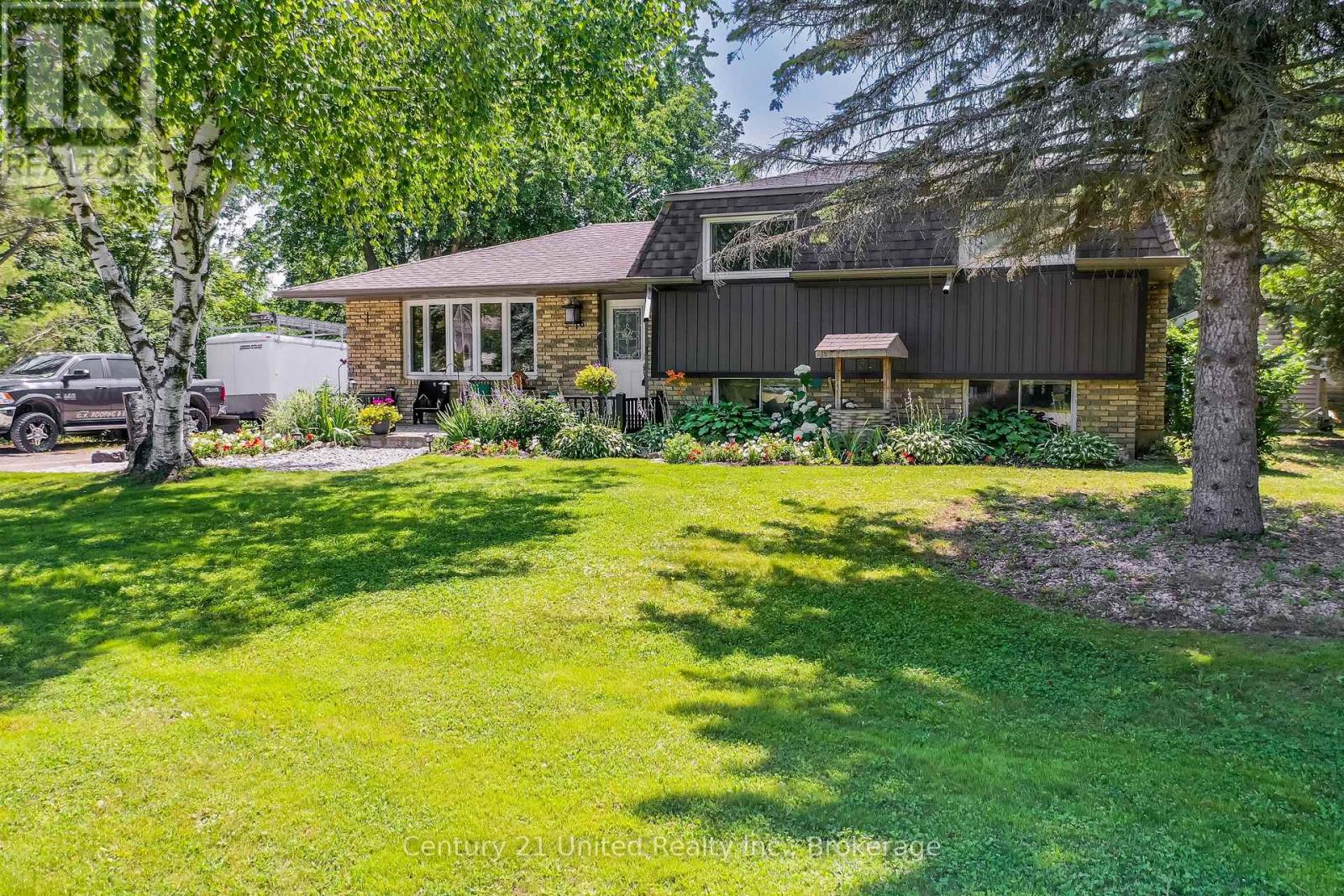 16 JANET DRIVE - 5
