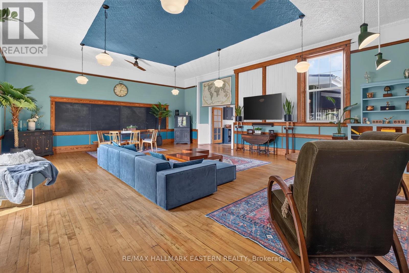1231 HIGHWAY 7 - Image 19