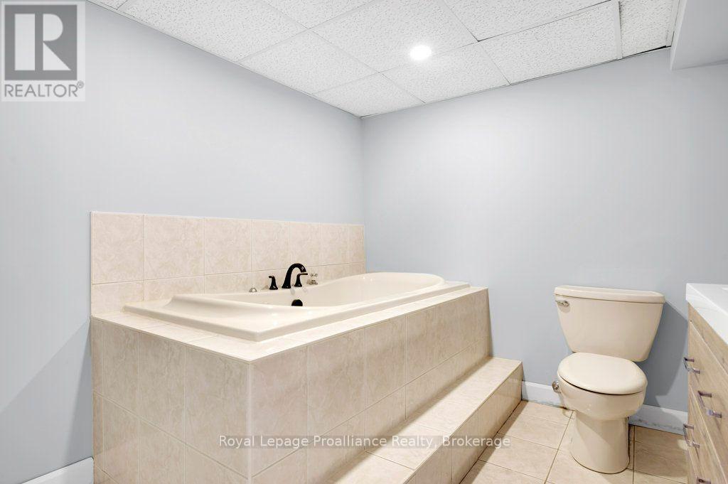 620 SHANNONVILLE ROAD - 34