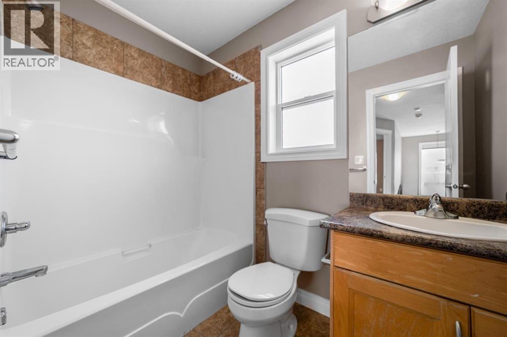 2506 57 Street - 20