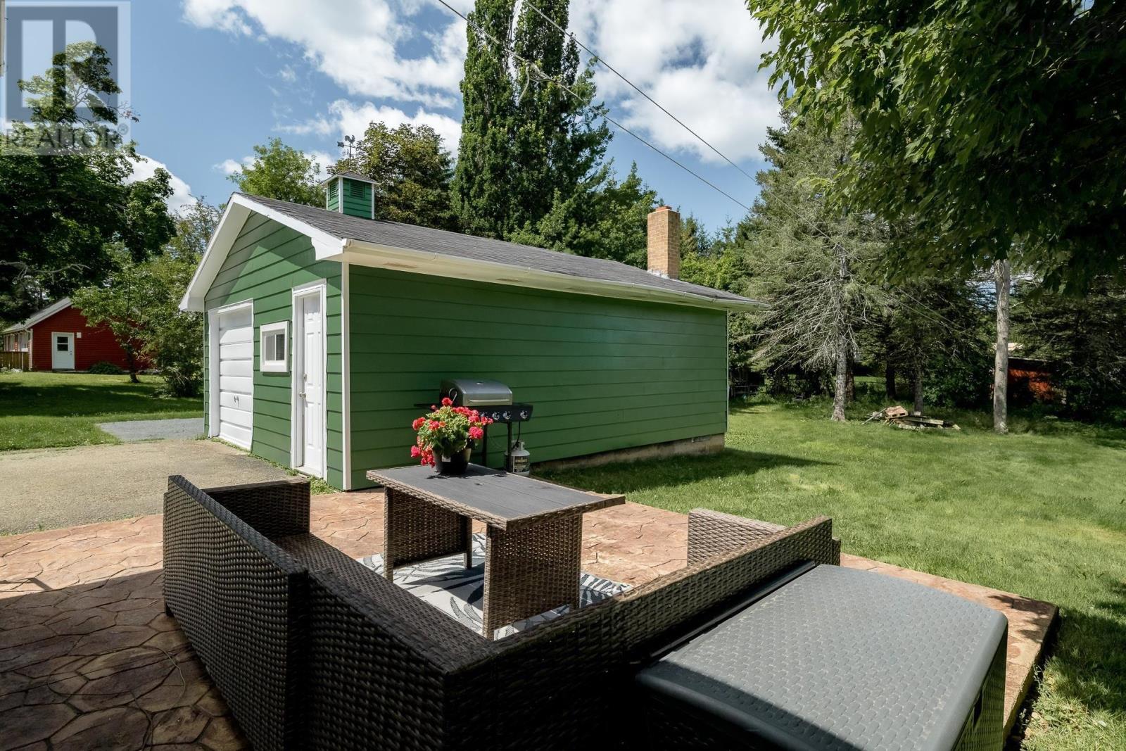 42 Asquith Avenue - 37