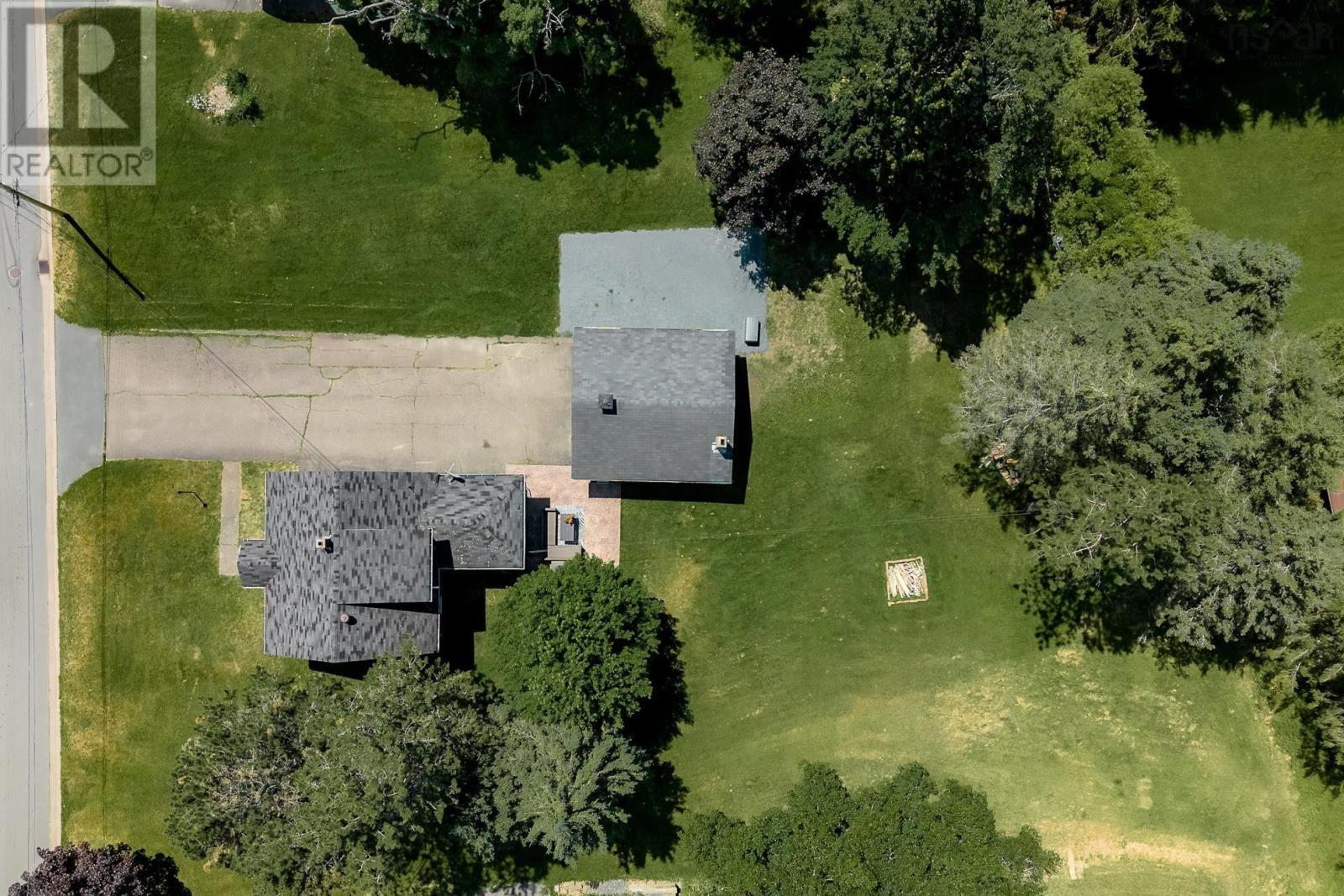 42 Asquith Avenue - 43