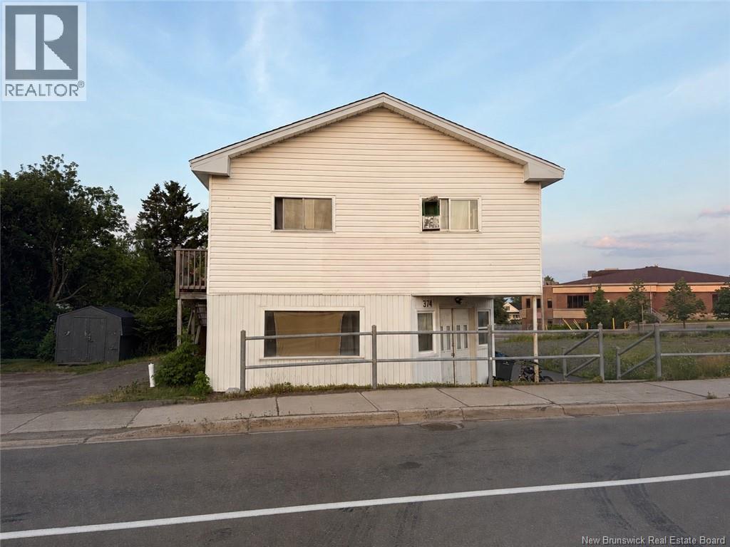 374 Acadie - 1