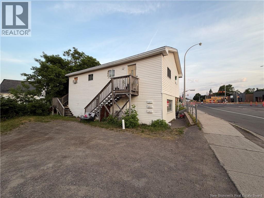 374 Acadie - 23