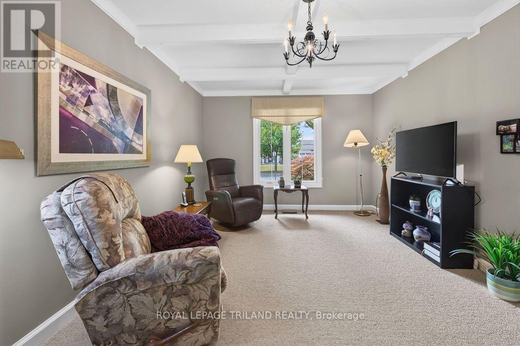 1 MILFORD CRESCENT - 18