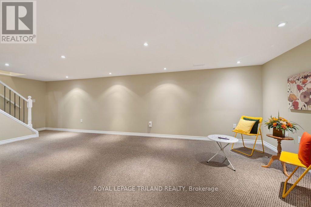 1 MILFORD CRESCENT - 21