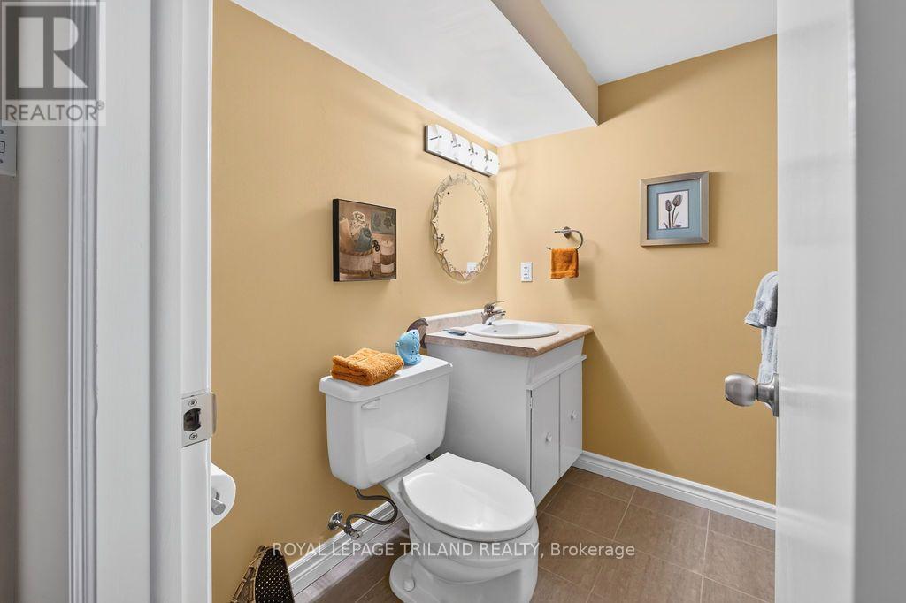 1 MILFORD CRESCENT - 23