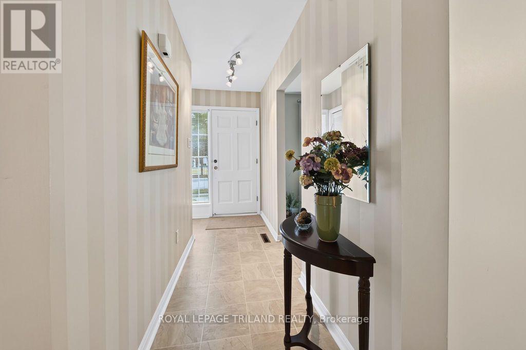 1 MILFORD CRESCENT - 3