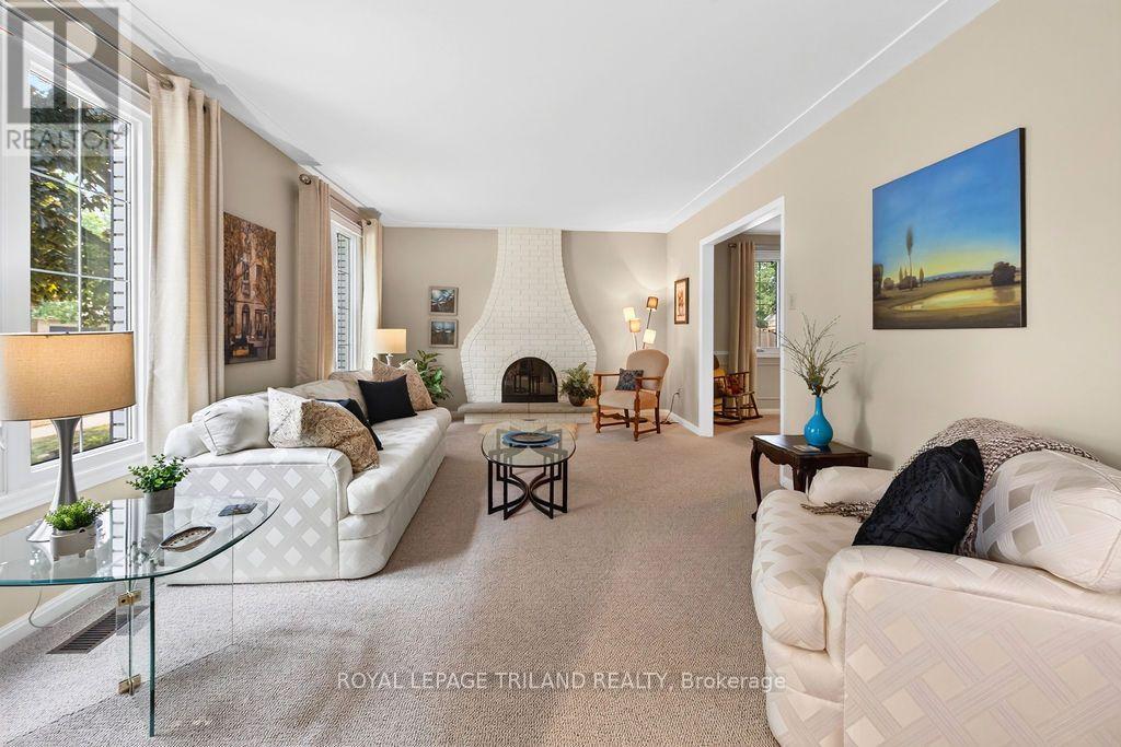 1 MILFORD CRESCENT - 4