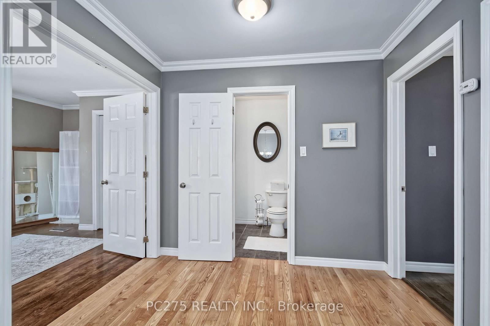 #15 669 OSGOODE DRIVE - 16
