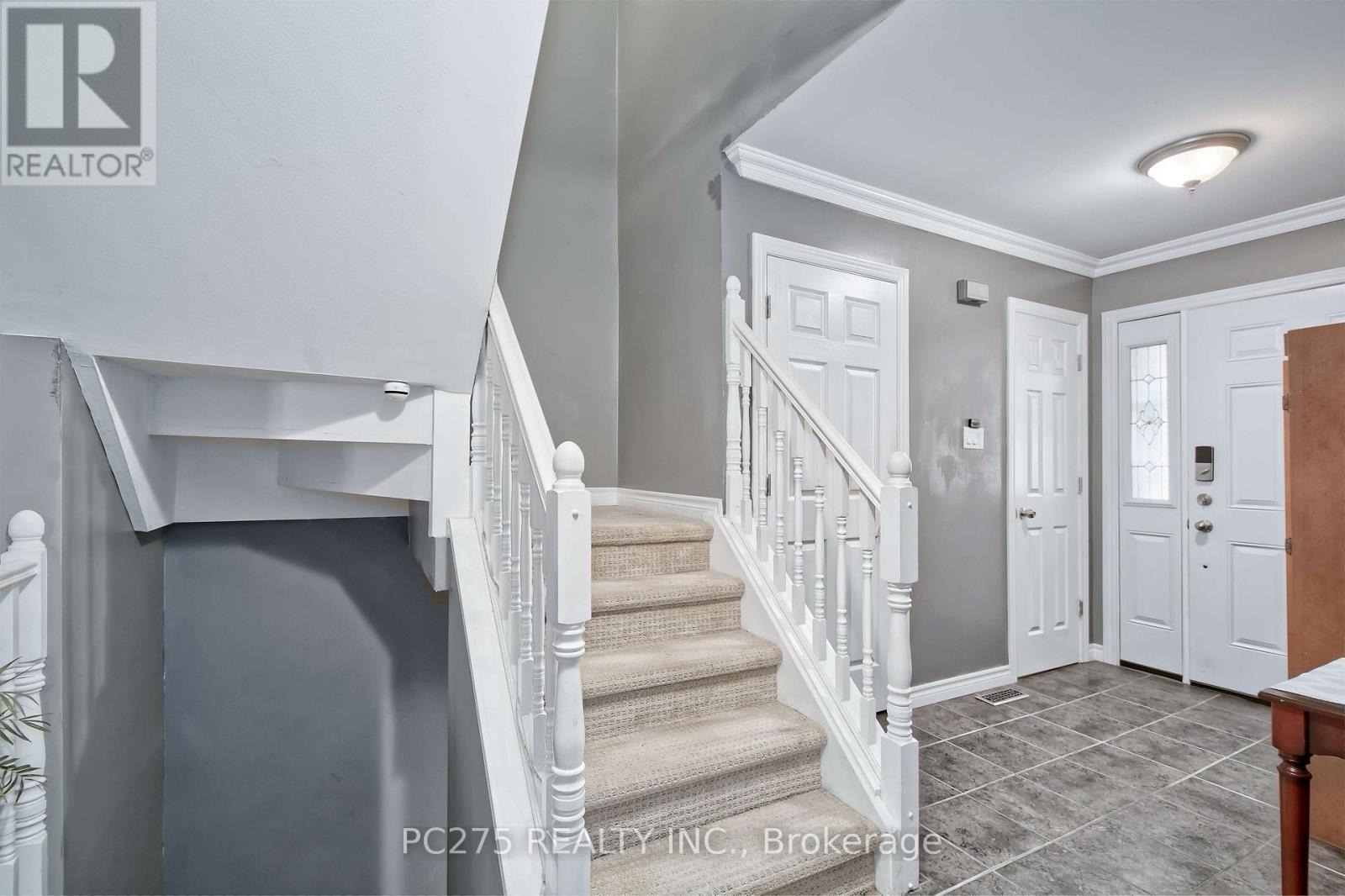 #15 669 OSGOODE DRIVE - 5