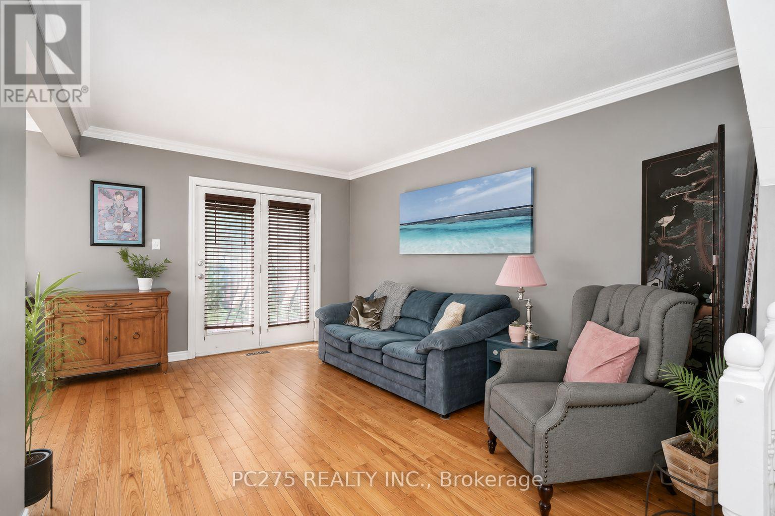 #15 669 OSGOODE DRIVE - 6
