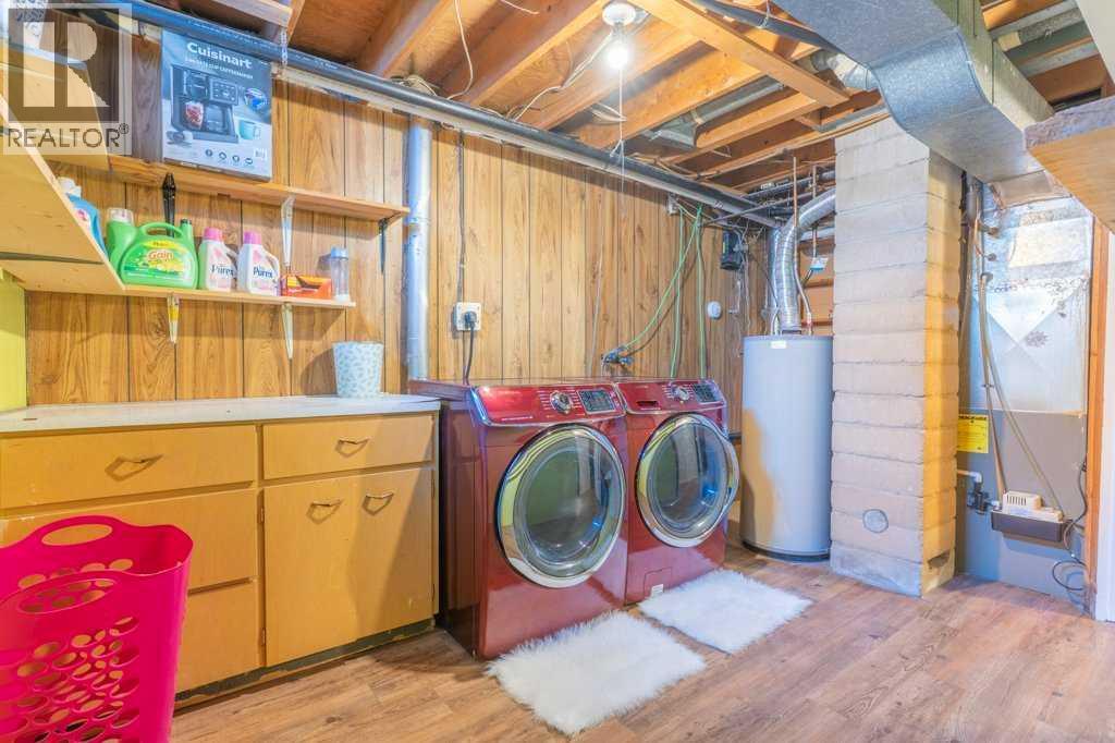 2898 Dunmore Road SE - Image 40