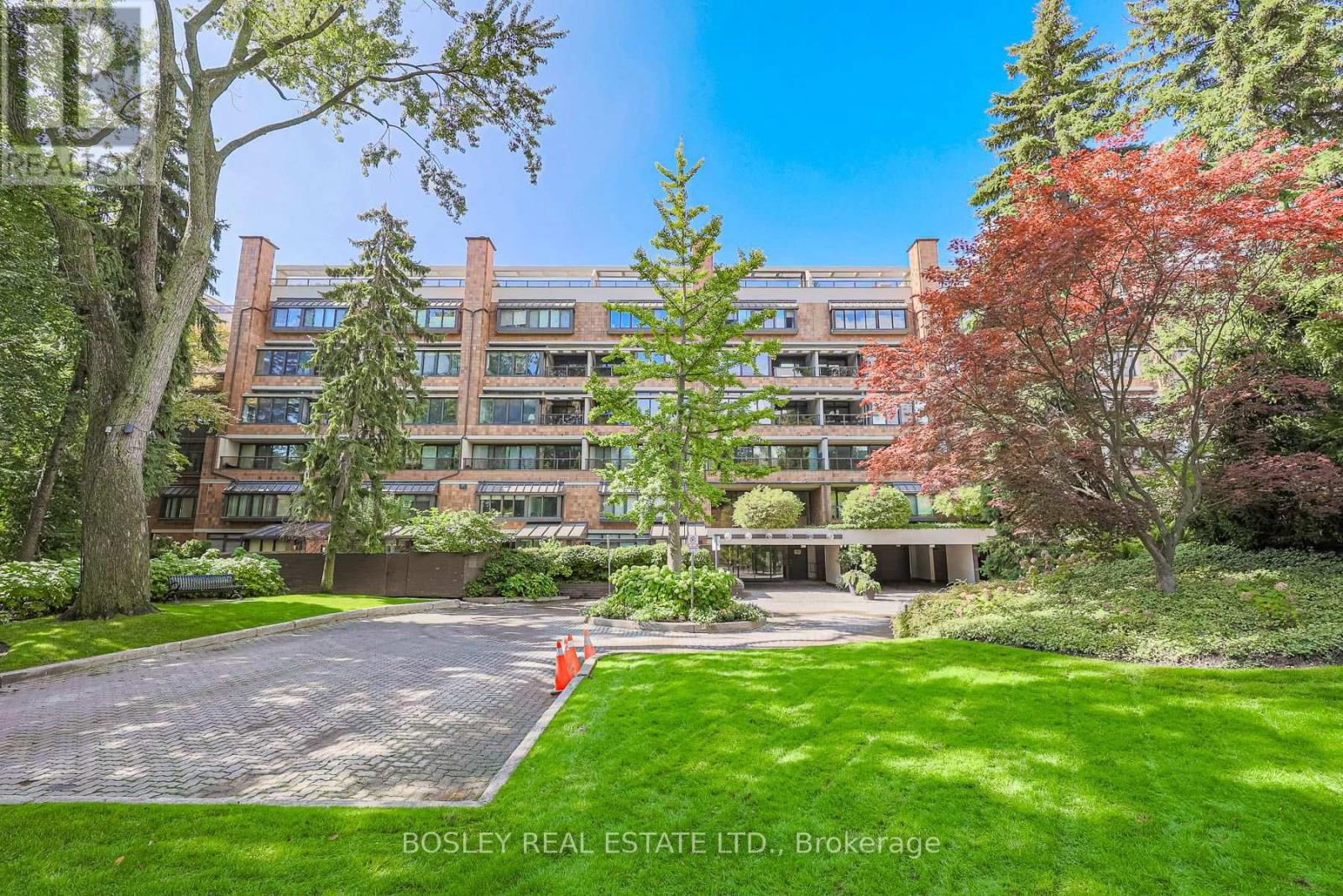#107 40 OAKLANDS AVENUE - 44