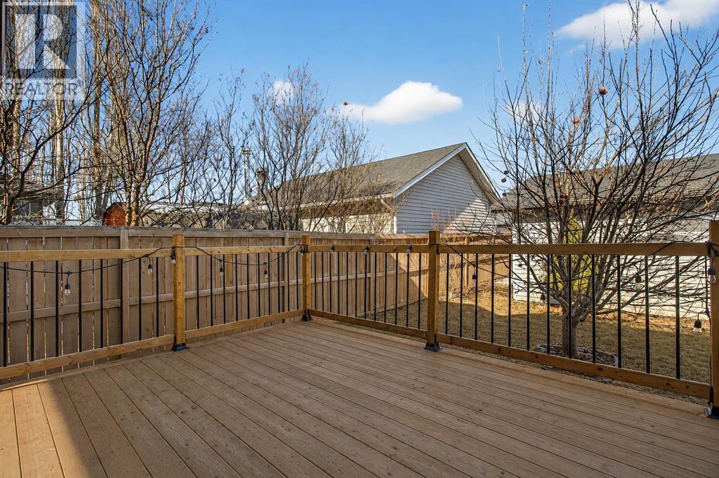 28 Elgin View SE - 32