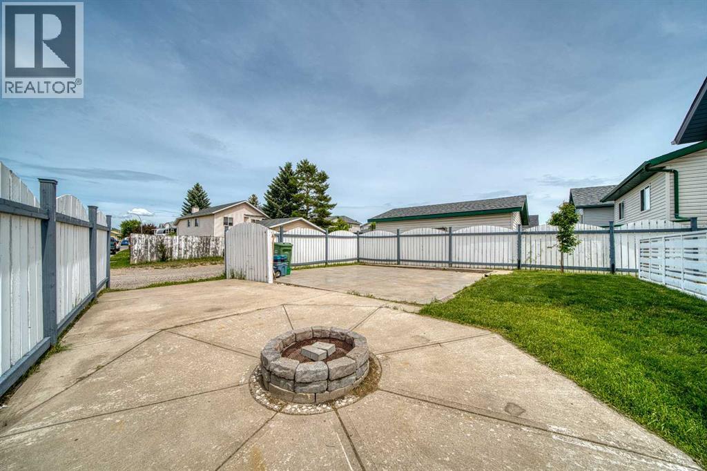 119 Applemont Close SE - 40