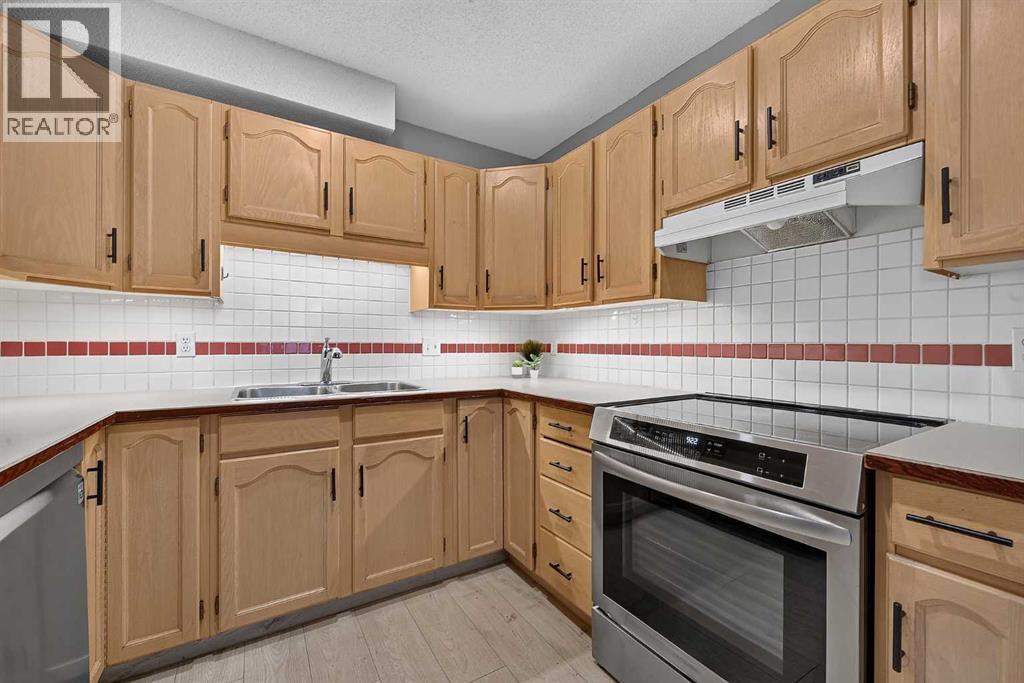 #2 2220 29 Street SW - 25