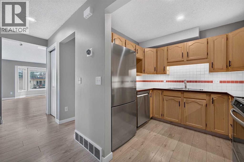 #2 2220 29 Street SW - 27