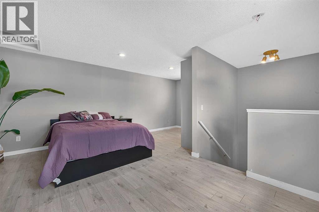 #2 2220 29 Street SW - 38