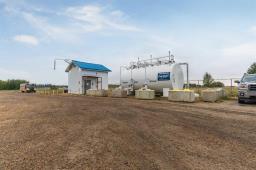 2  Railway Avenue N, Hay Lakes, AB T0B1W0 Photo 18
