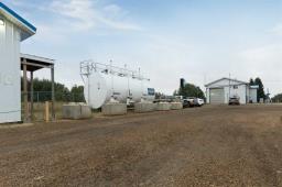 2  Railway Avenue N, Hay Lakes, AB T0B1W0 Photo 20