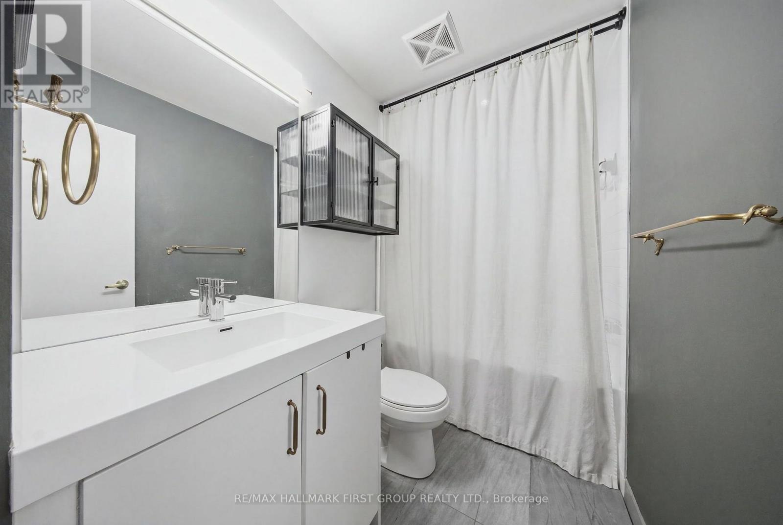 #325 1010 DUNDAS ST E STREET - 17