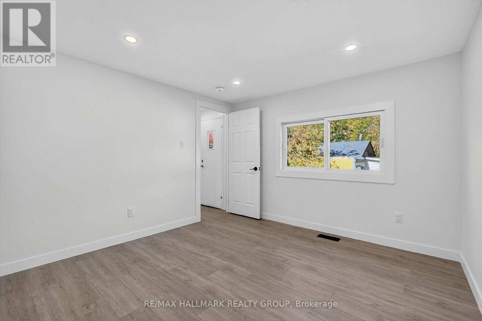#68 3535 ST. JOSEPH BOULEVARD - 20