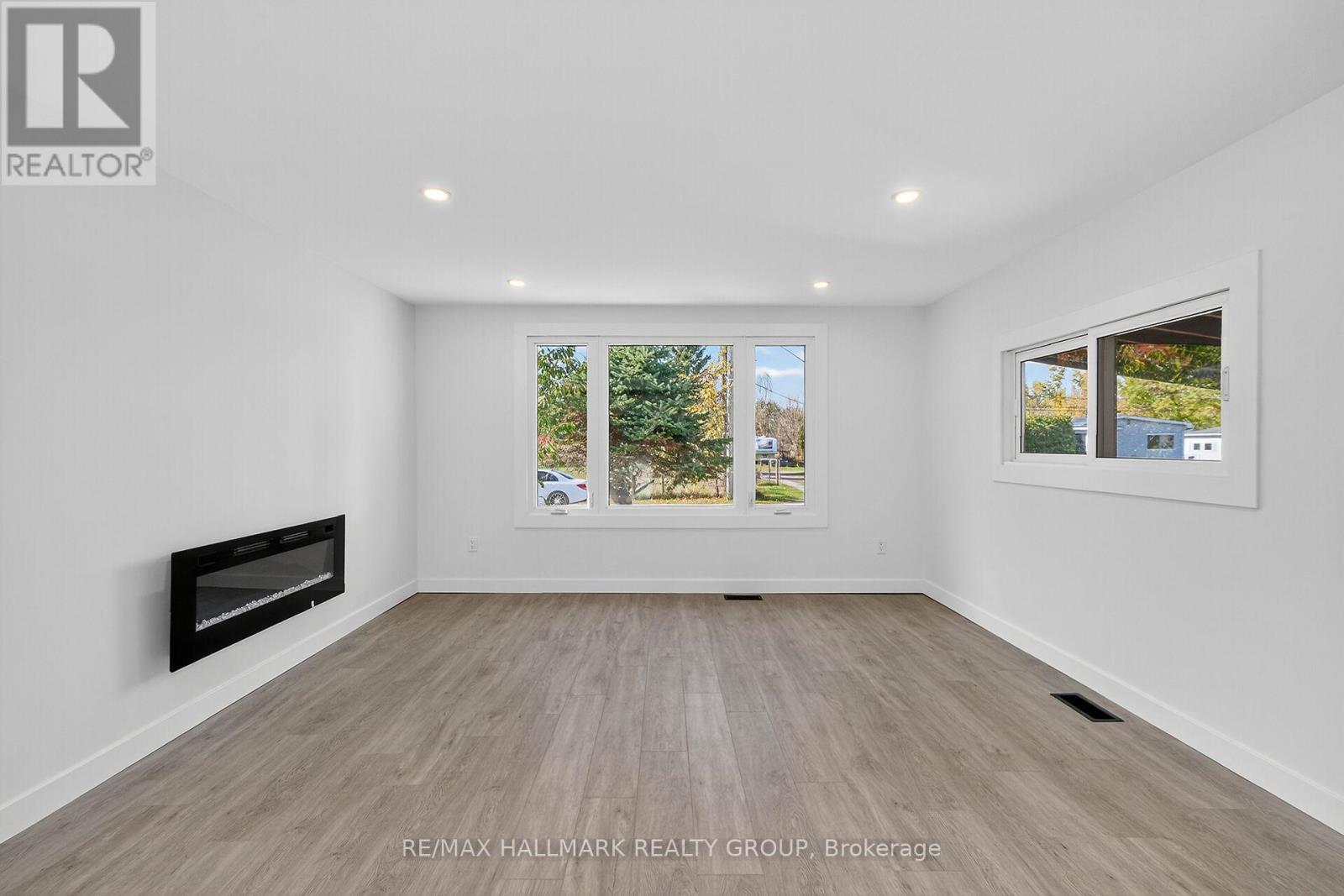 #68 3535 ST. JOSEPH BOULEVARD - 3