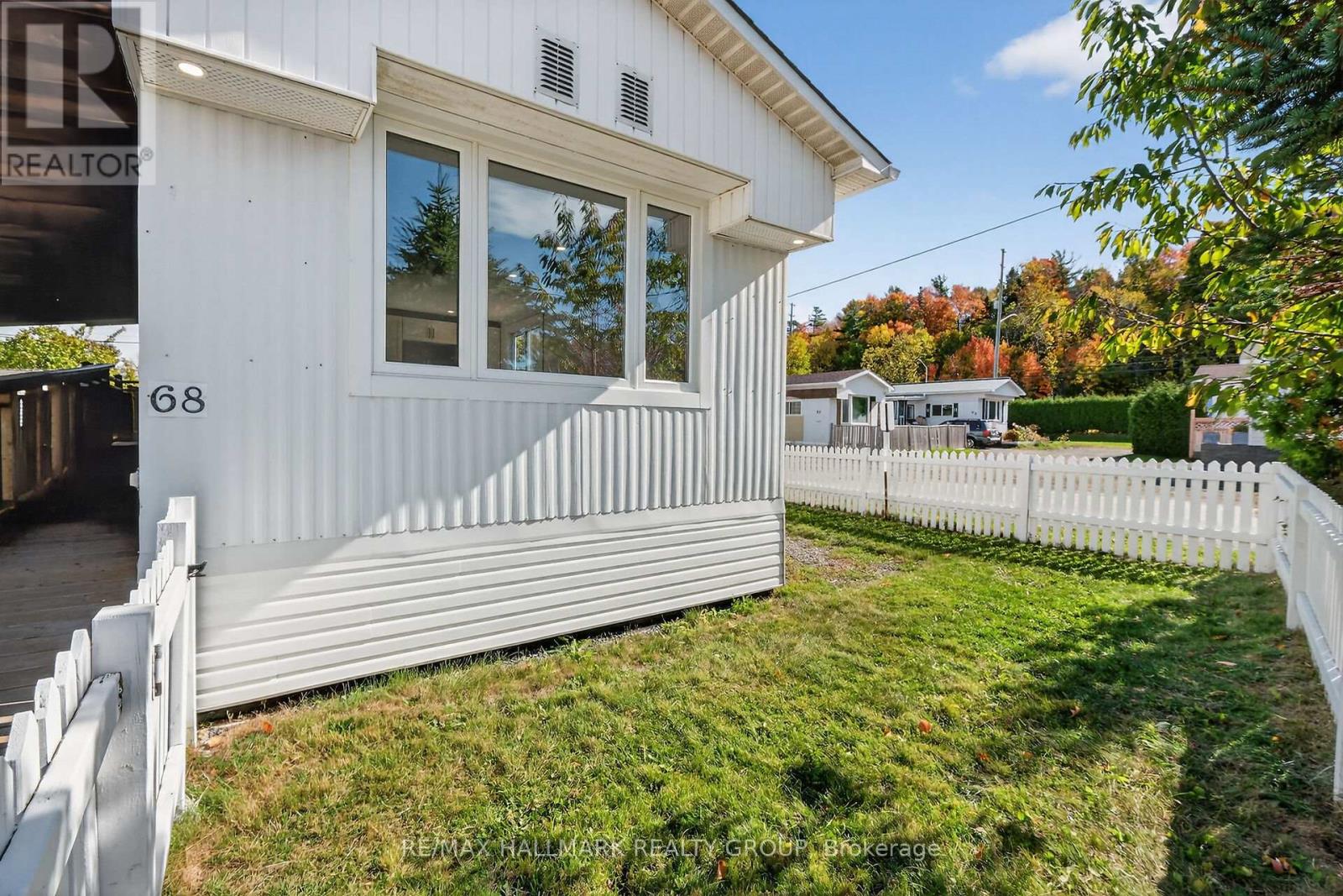 #68 3535 ST. JOSEPH BOULEVARD - 33