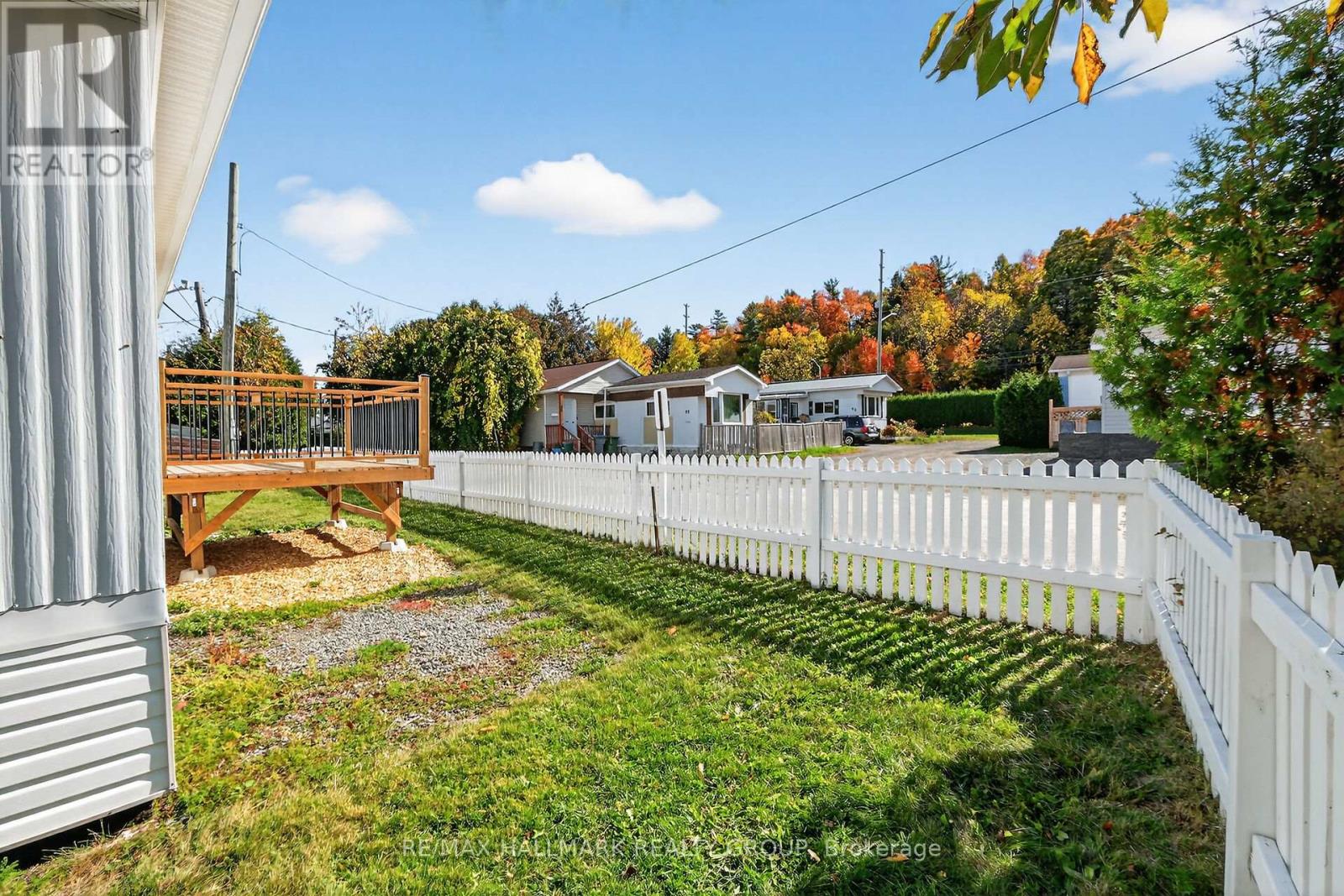 #68 3535 ST. JOSEPH BOULEVARD - 34