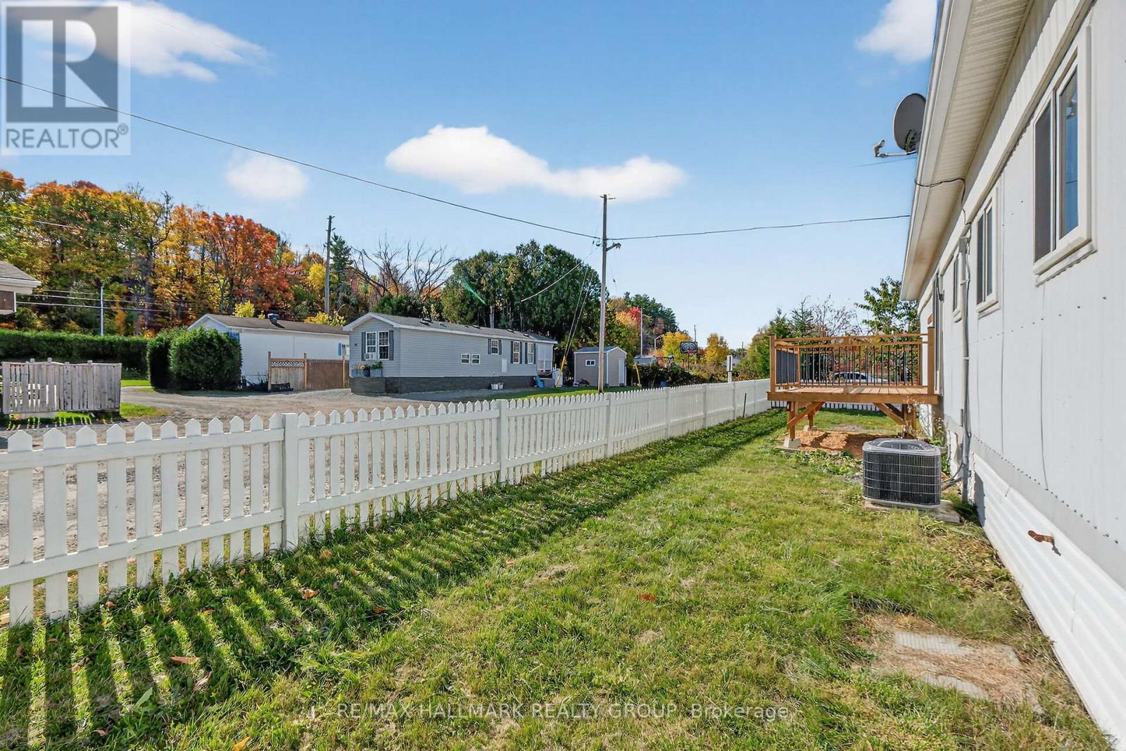 #68 3535 ST. JOSEPH BOULEVARD - 37