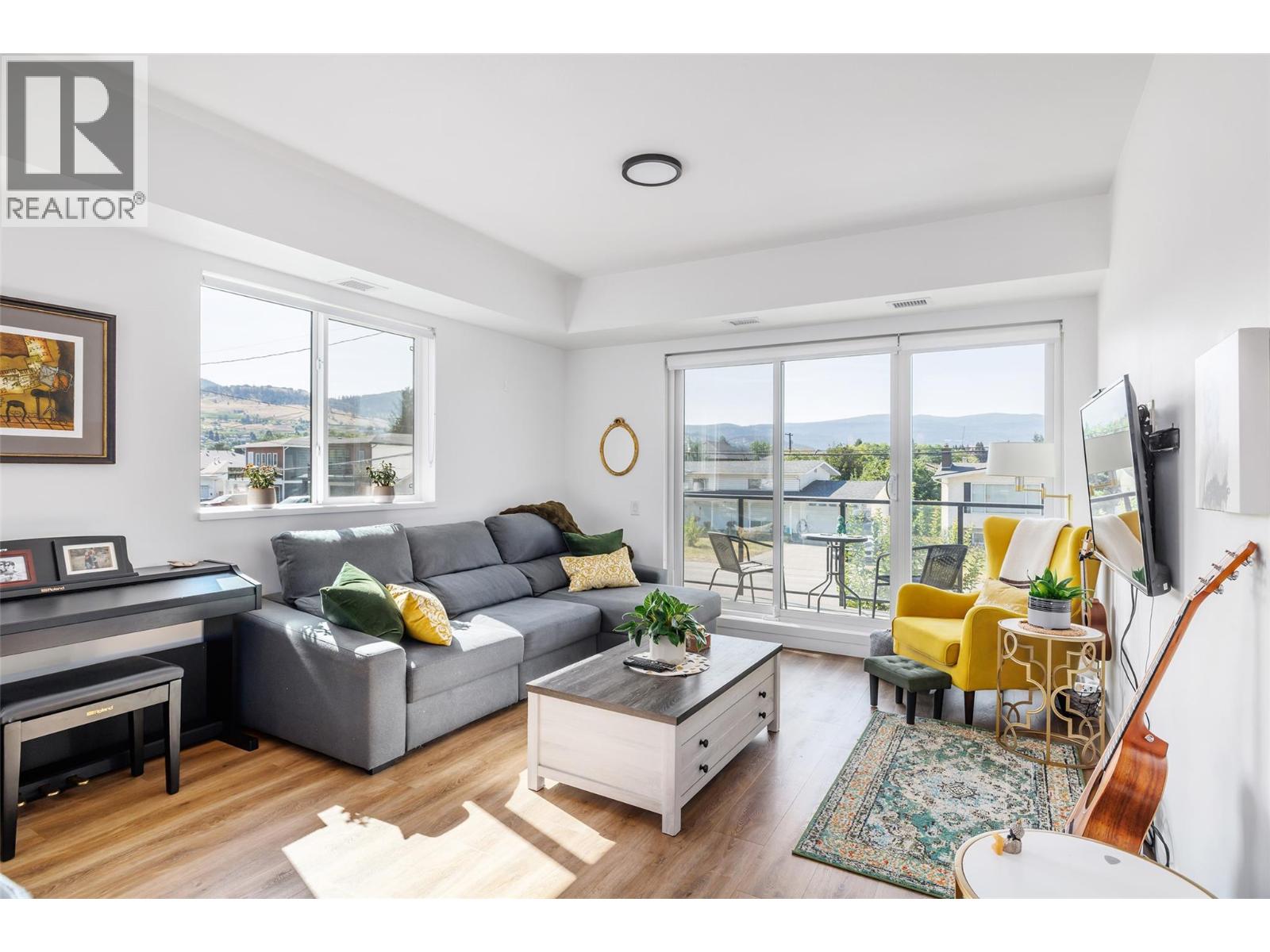 #204 615 Rutland Road - 2