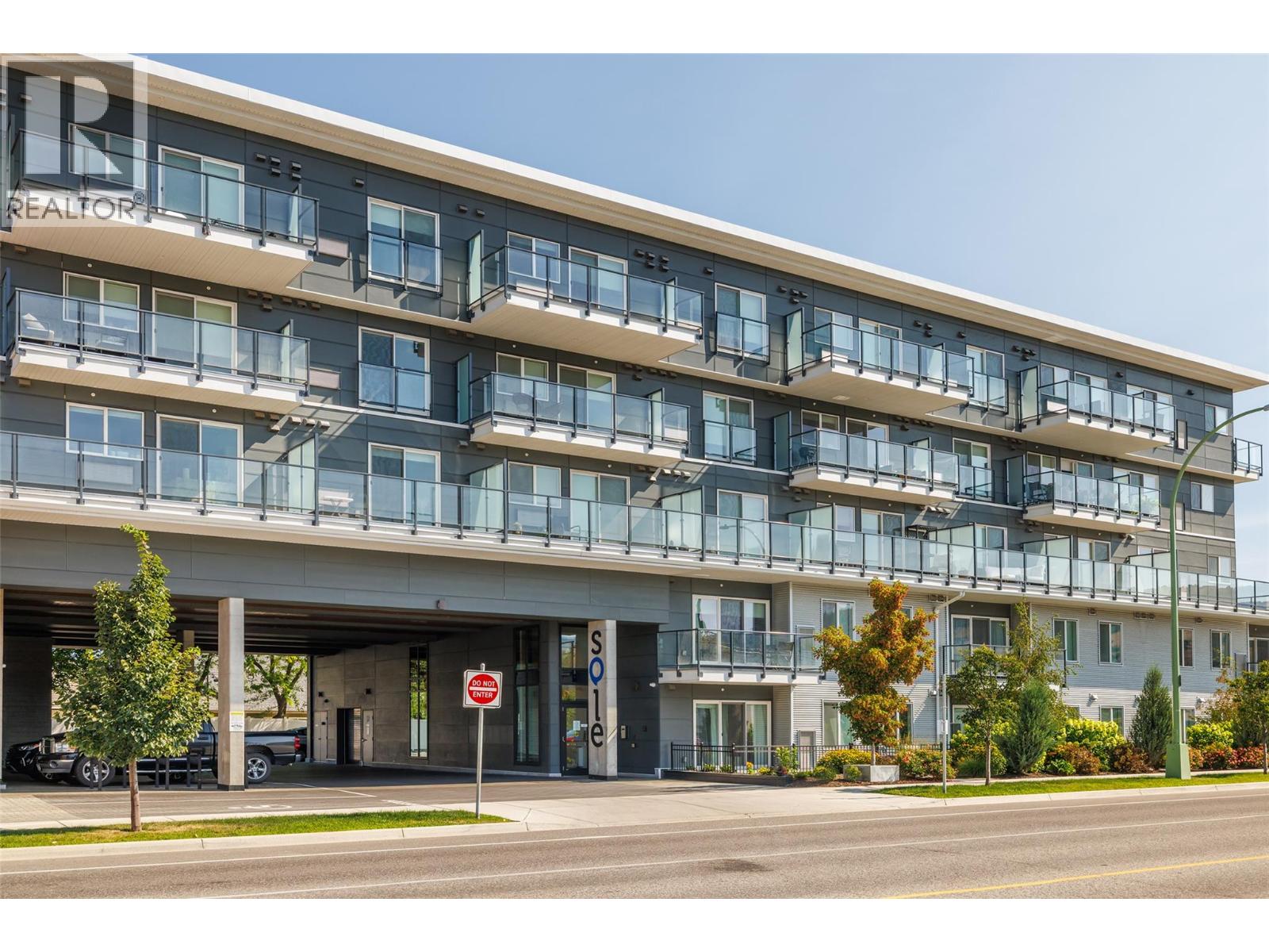 #204 615 Rutland Road - 32