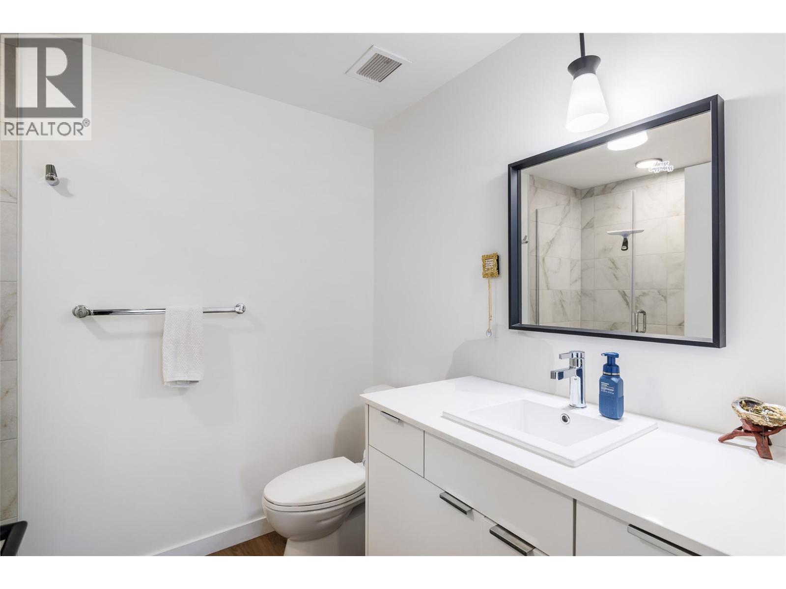 #204 615 Rutland Road - 11