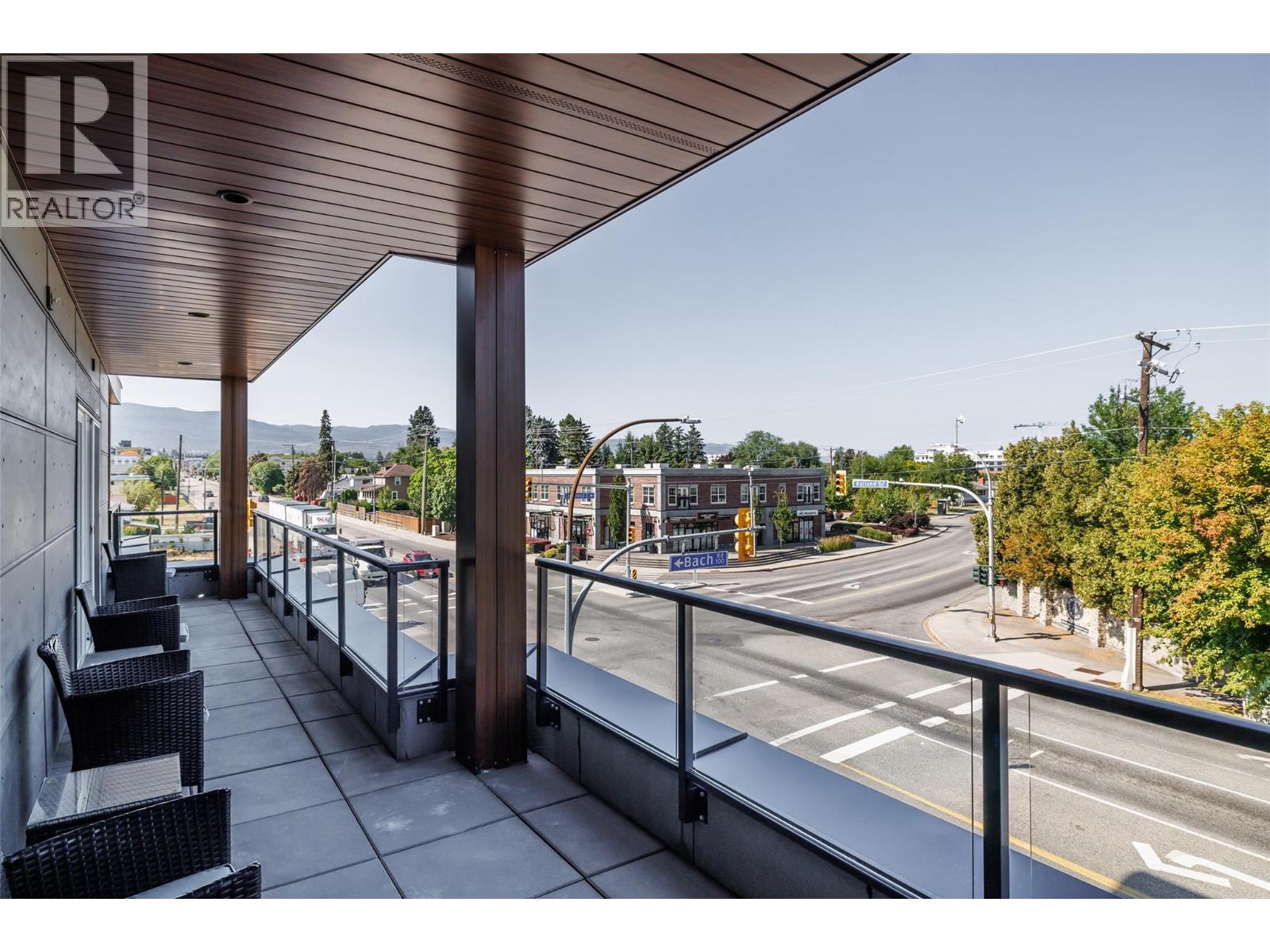 #204 615 Rutland Road - 26
